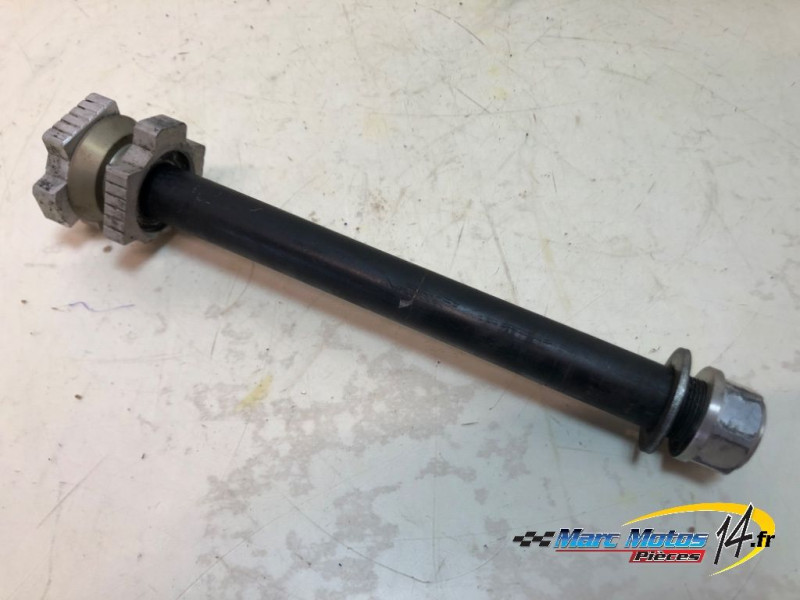 AXE DE ROUE ARRIERE KTM 890 ADVENTURE 2007