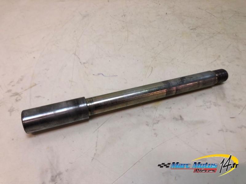 AXE DE ROUE AVANT DUCATI 600 MONSTER 1996