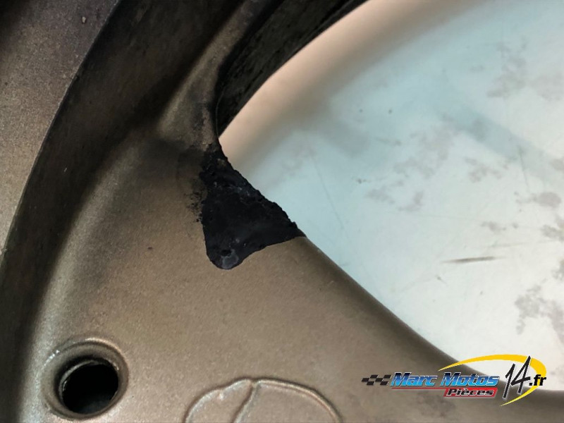 JANTE ARRIERE DUCATI 600 MONSTER 1996