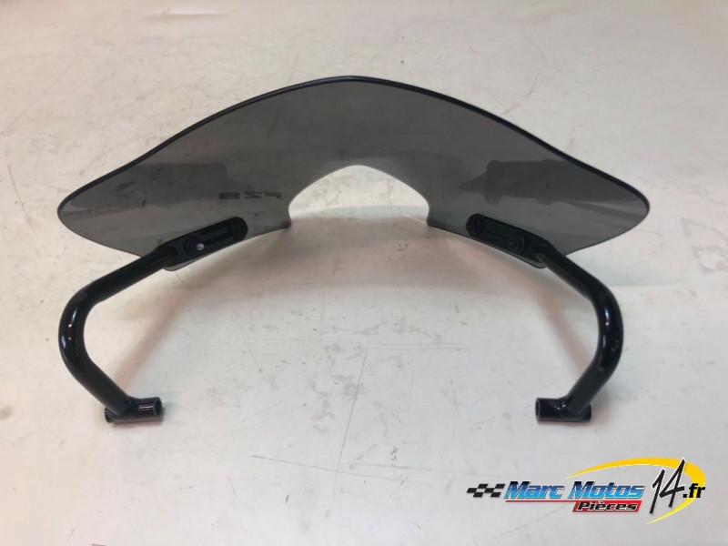 SAUT DE VENT YAMAHA FZ8 2011