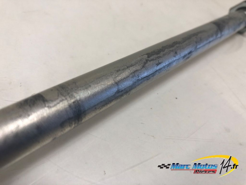 AXE DE BRAS OSCILLANT YAMAHA 125 XT X 2006