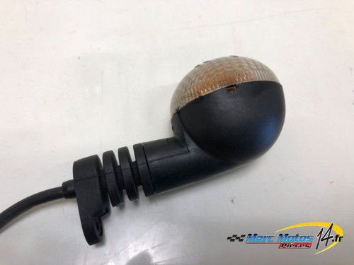 CLIGNOTANT ARRIERE DROIT YAMAHA 125 XT X 2006