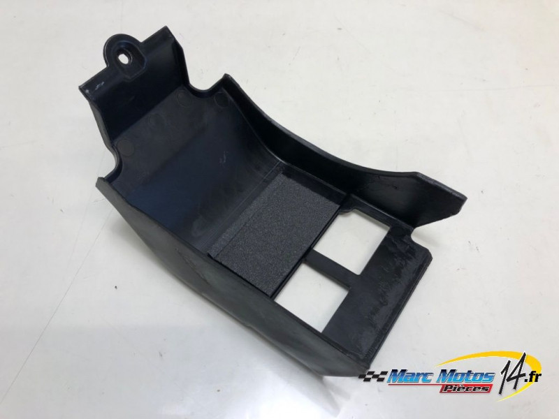 PLASTIQUES ET CAOUTCHOUCS DIVERS YAMAHA 125 XT X 2006