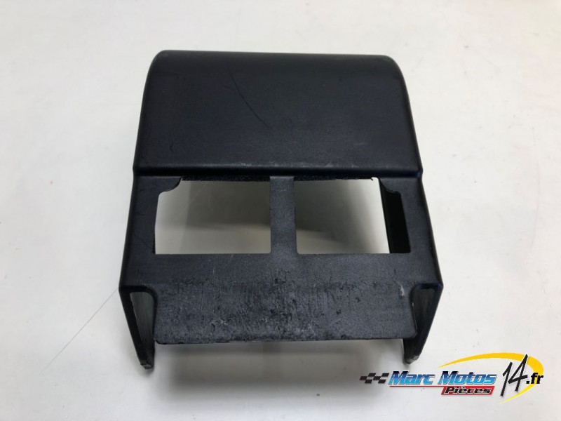 PLASTIQUES ET CAOUTCHOUCS DIVERS YAMAHA 125 XT X 2006