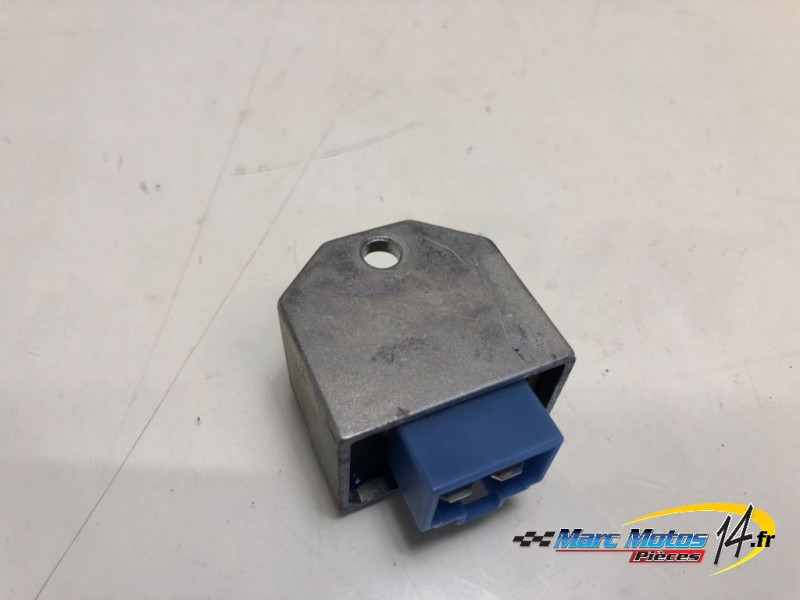 REGULATEUR YAMAHA 125 XT X 2006