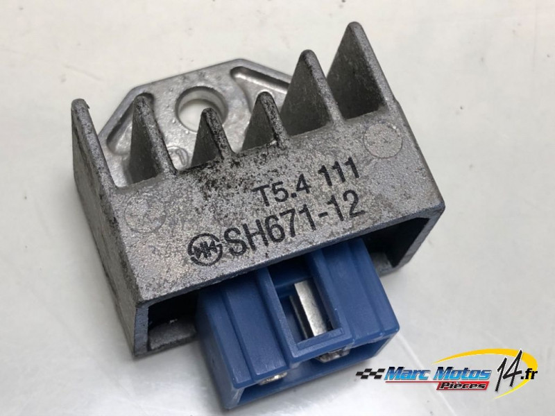 REGULATEUR YAMAHA 125 XT X 2006