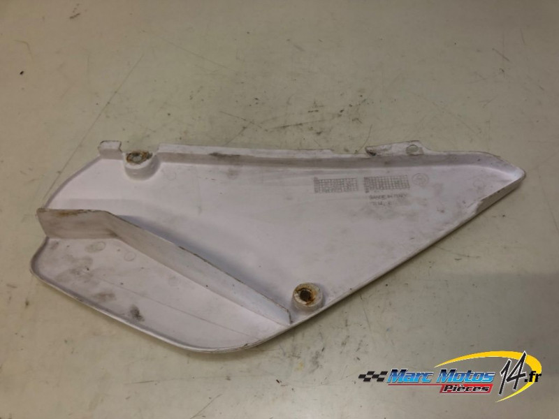 CACHE LATERAL GAUCHE SUZUKI 85 RM 2005