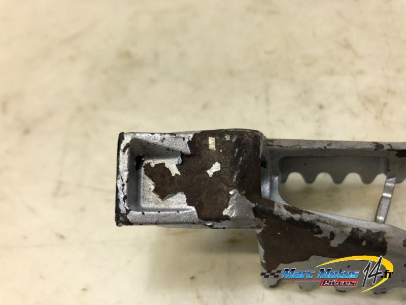 REPOSE-PIED AVANT DROIT SUZUKI 85 RM 2005