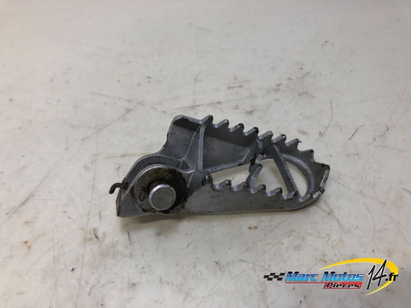 REPOSE-PIED AVANT GAUCHE SUZUKI 85 RM 2005