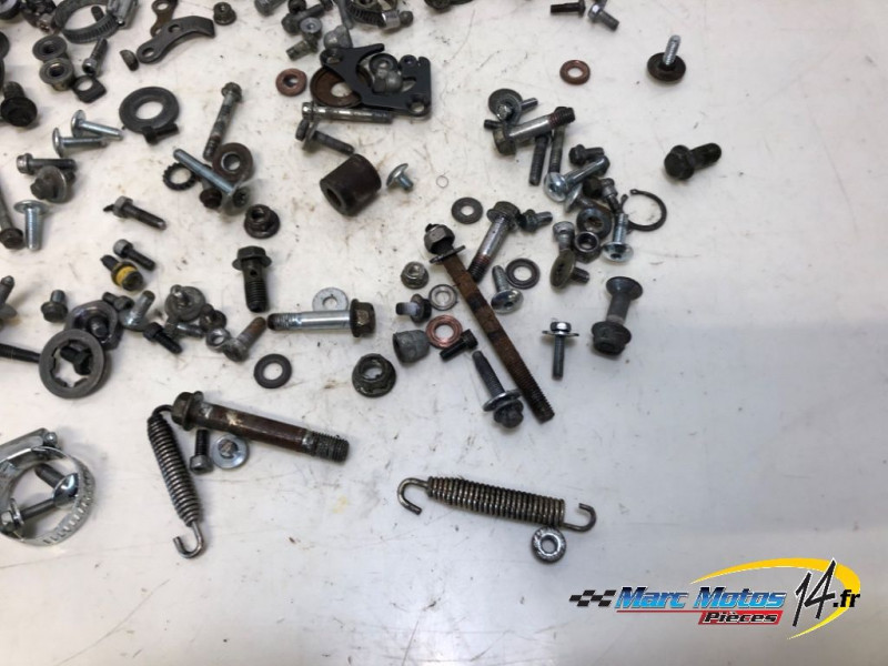 VISSERIE SUZUKI 85 RM 2005