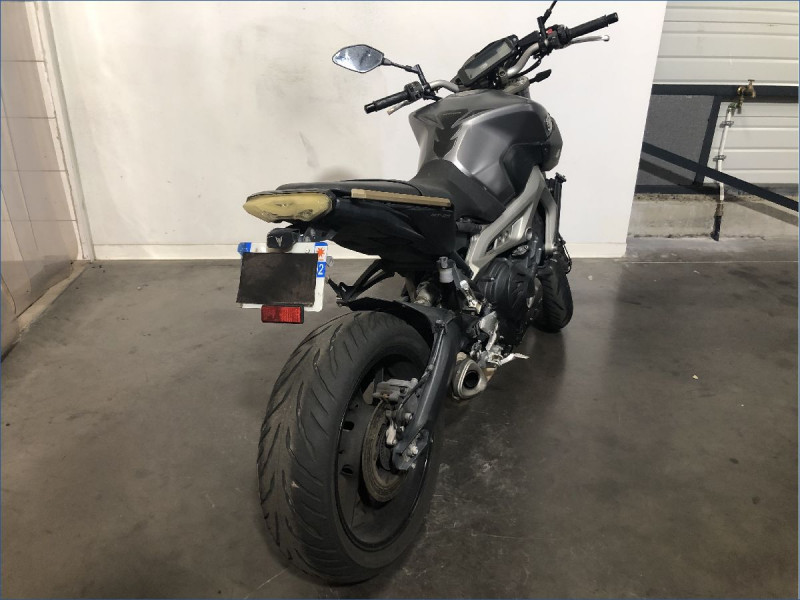 YAMAHA MT09 
