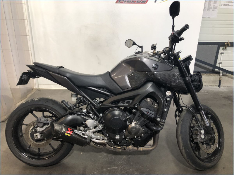 YAMAHA MT09 