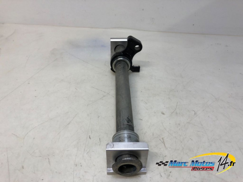 AXE DE ROUE ARRIERE YAMAHA 530 TMAX DX 2017