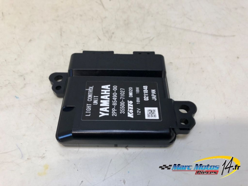 BOITIER ELECTRONIQUE D'ECLAIRAGE YAMAHA 530 TMAX DX 2017
