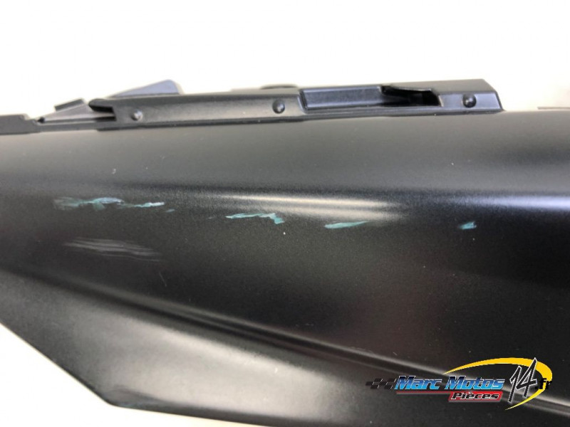 CACHE LATERAL DROIT YAMAHA 530 TMAX DX 2017