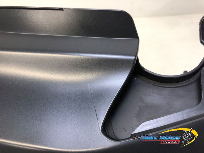 CACHE LATERAL DROIT YAMAHA 530 TMAX DX 2017