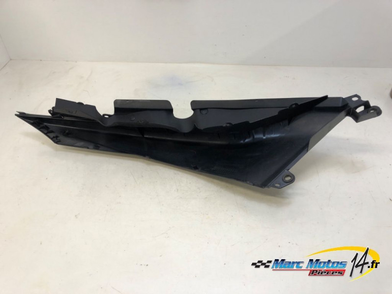 CACHE LATERAL GAUCHE YAMAHA 530 TMAX DX 2017
