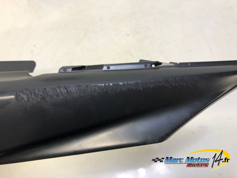 CACHE LATERAL GAUCHE YAMAHA 530 TMAX DX 2017