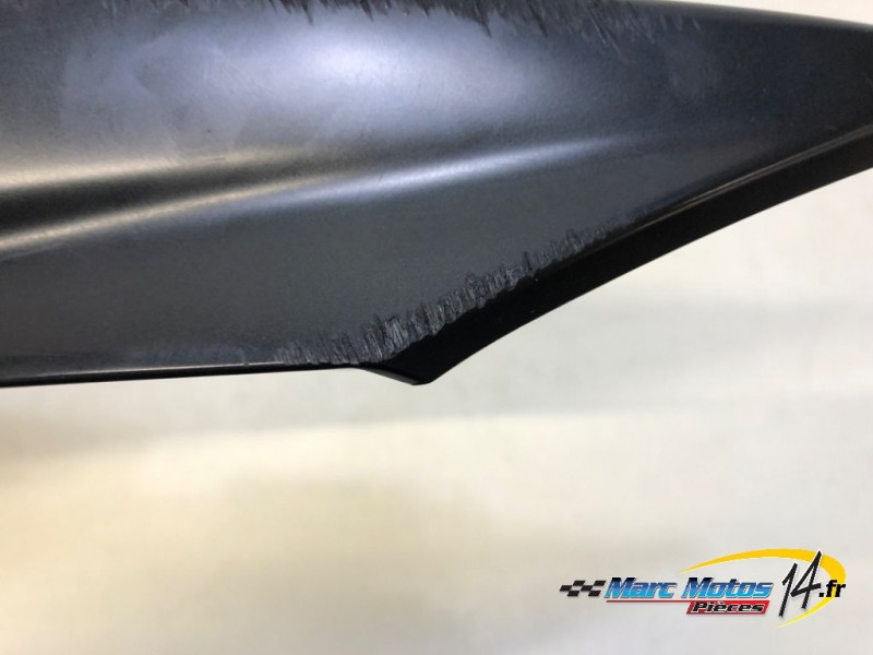 CACHE LATERAL GAUCHE YAMAHA 530 TMAX DX 2017