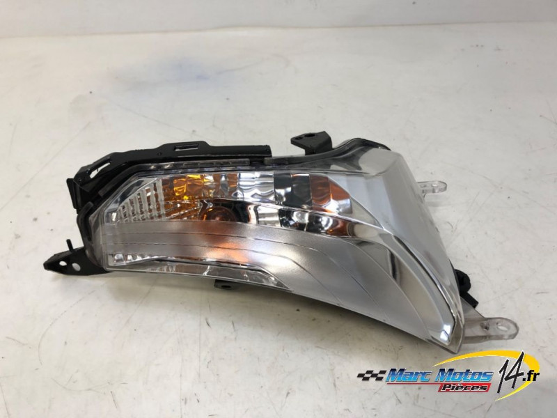 CLIGNOTANT AVANT DROIT YAMAHA 530 TMAX DX 2017