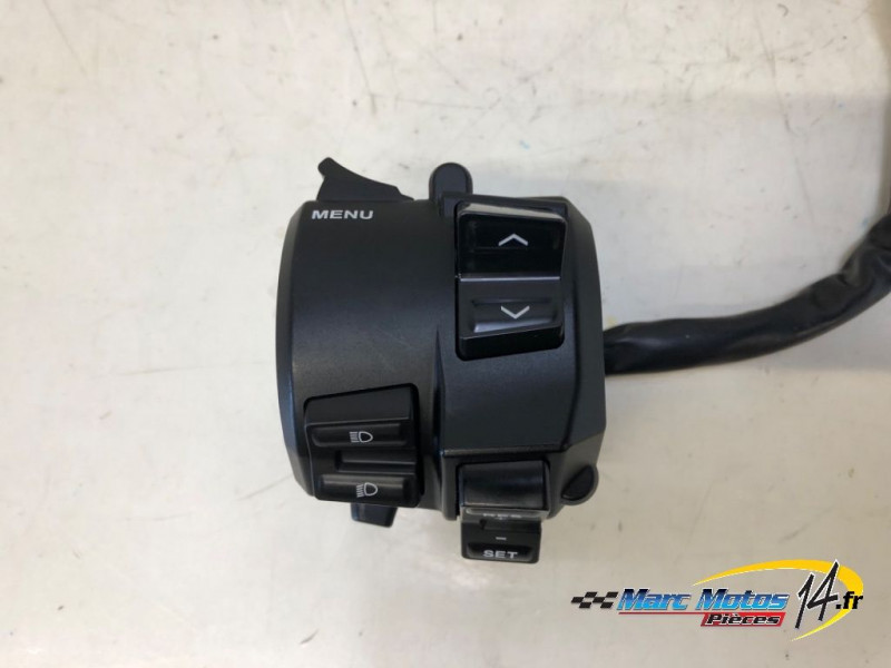 COMMODO GAUCHE YAMAHA 530 TMAX DX 2017