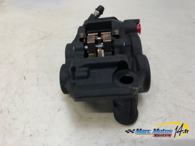 ETRIER DE FREIN AVANT DROIT YAMAHA 530 TMAX DX 2017