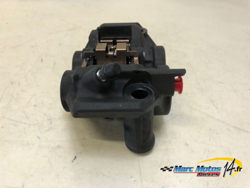 ETRIER DE FREIN AVANT GAUCHE YAMAHA 530 TMAX DX 2017