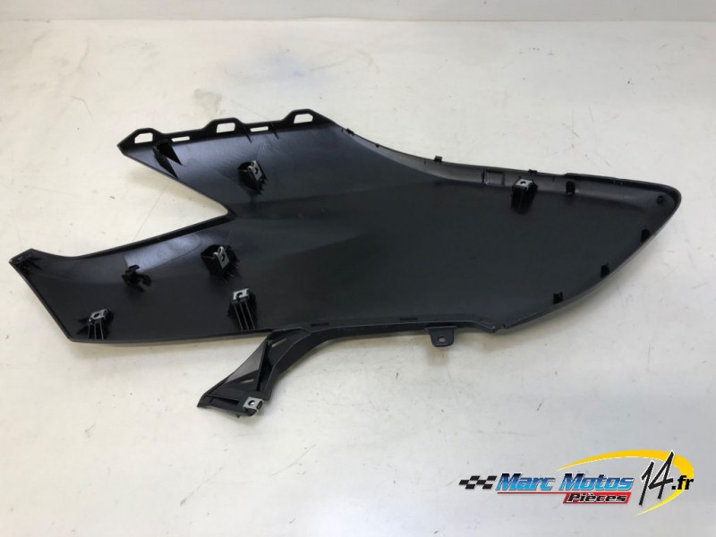 FLANC DE CARENAGE DROIT YAMAHA 530 TMAX DX 2017