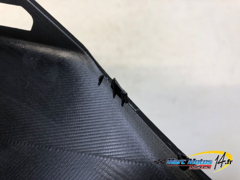 FLANC DE CARENAGE DROIT YAMAHA 530 TMAX DX 2017