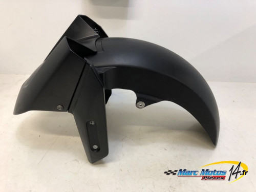 GARDE BOUE AVANT YAMAHA 530 TMAX DX 2017