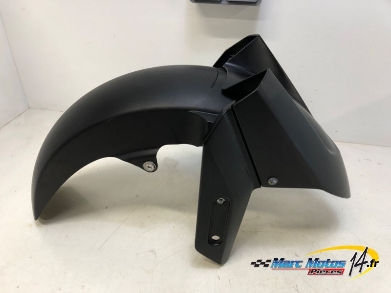 GARDE BOUE AVANT YAMAHA 530 TMAX DX 2017