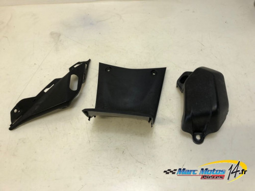 PLASTIQUES ET CAOUTCHOUCS DIVERS YAMAHA 530 TMAX DX 2017