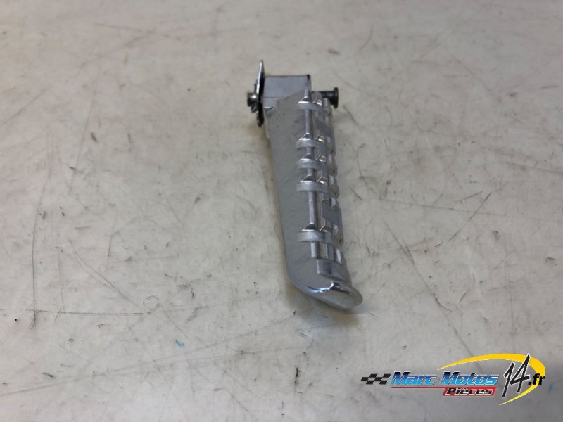 REPOSE-PIED ARRIERE DROIT YAMAHA 530 TMAX DX 2017