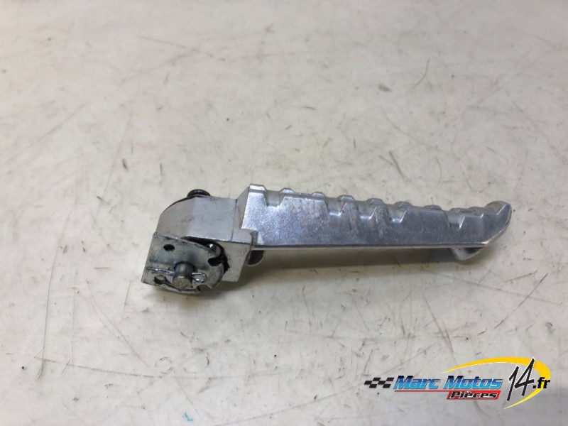 REPOSE-PIED ARRIERE DROIT YAMAHA 530 TMAX DX 2017