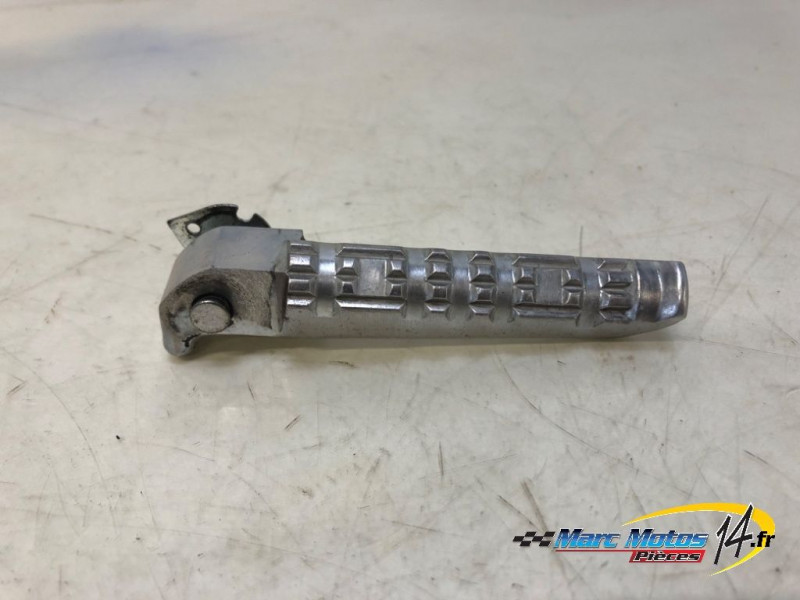 REPOSE-PIED ARRIERE GAUCHE YAMAHA 530 TMAX DX 2017