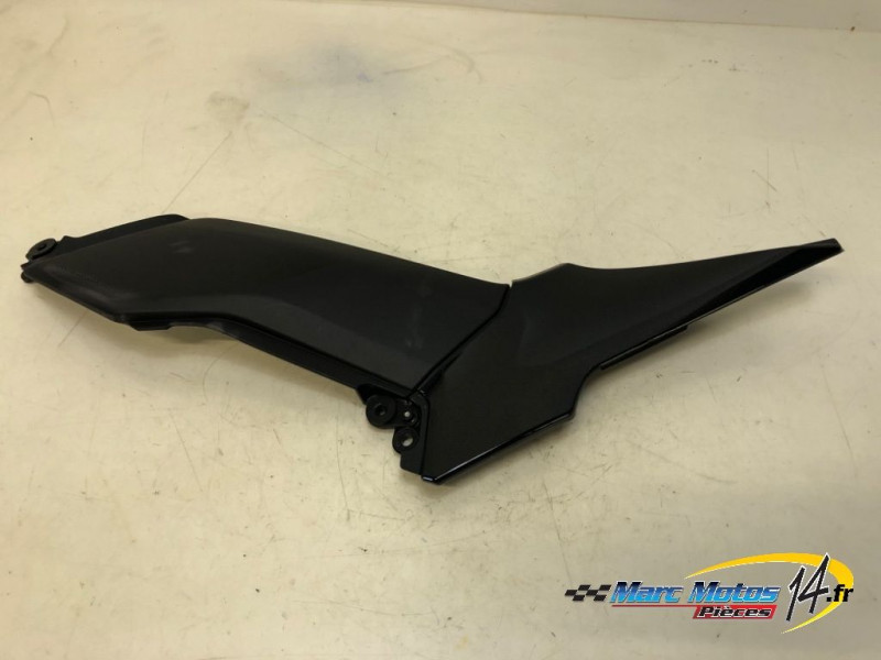 CACHE LATERAL INTERMEDIAIRE GAUCHE KAWASAKI Z900 A2 2023