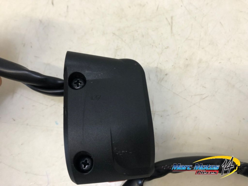 COMMODO DROIT KAWASAKI Z900 A2 2023