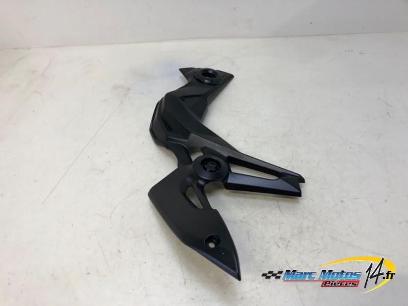 HABILLAGE DE CADRE GAUCHE KAWASAKI Z900 A2 2023