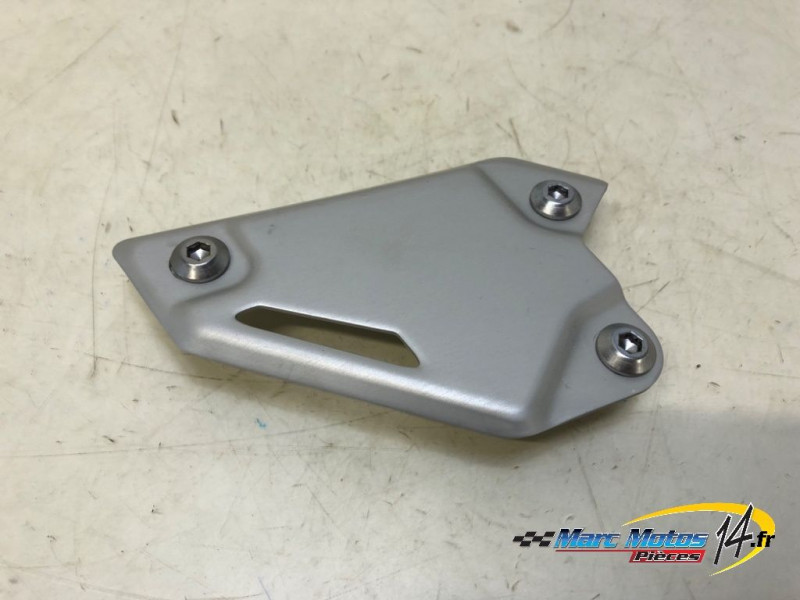 PLATINE AVANT DROITE KAWASAKI Z900 A2 2023