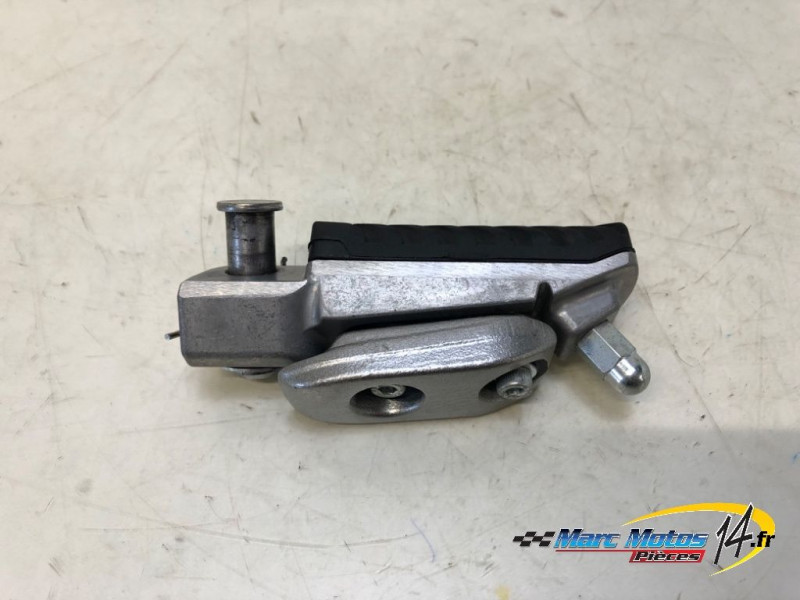 REPOSE-PIED AVANT GAUCHE KAWASAKI Z900 A2 2023