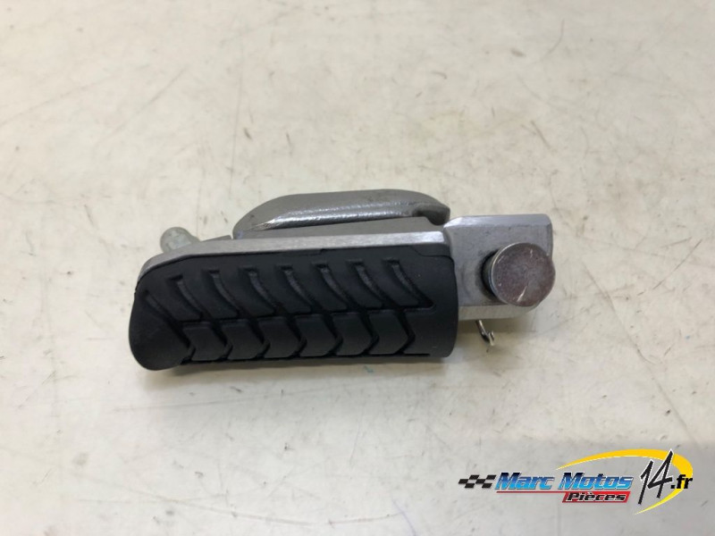REPOSE-PIED AVANT GAUCHE KAWASAKI Z900 A2 2023