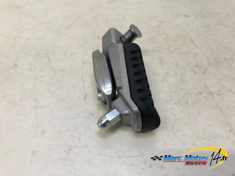 REPOSE-PIED AVANT GAUCHE KAWASAKI Z900 A2 2023