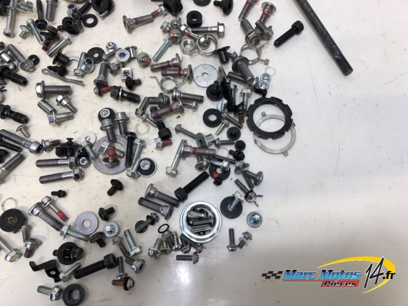 VISSERIE KAWASAKI Z900 A2 2023