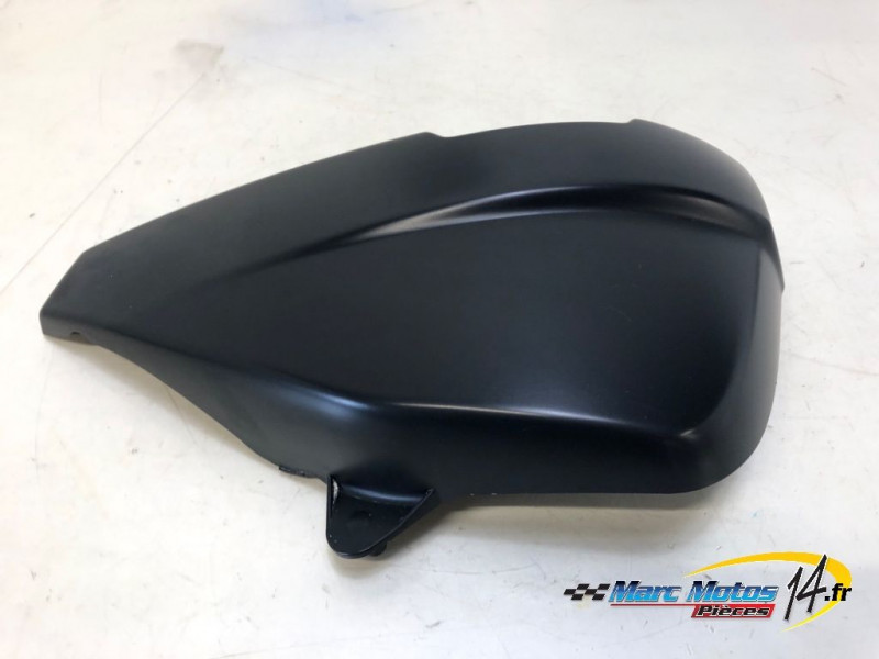CACHE LATERAL DROIT HARLEY-DAVIDSON 1200 XR X SPORTSTER 2009
