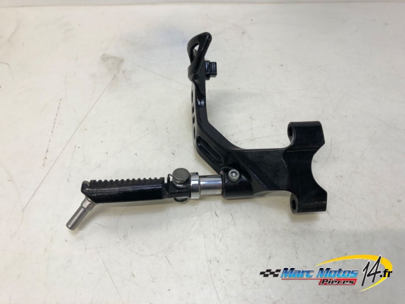 PLATINE AVANT DROITE HARLEY-DAVIDSON 1200 XR X SPORTSTER 2009