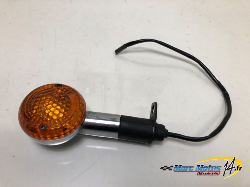 CLIGNOTANT AVANT GAUCHE SUZUKI 125 VANVAN 2009