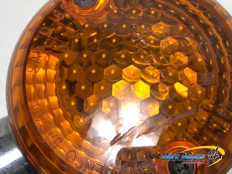 CLIGNOTANT AVANT GAUCHE SUZUKI 125 VANVAN 2009