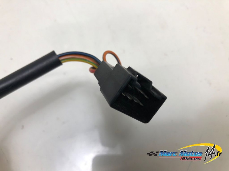 COMMODO DROIT SUZUKI 125 VANVAN 2009