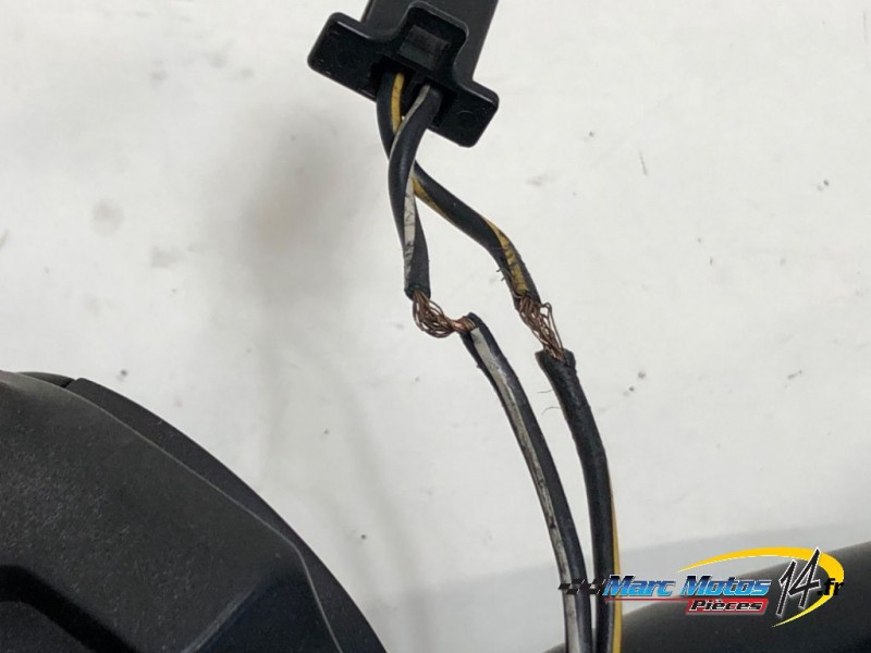 COMMODO GAUCHE SUZUKI 125 VANVAN 2009