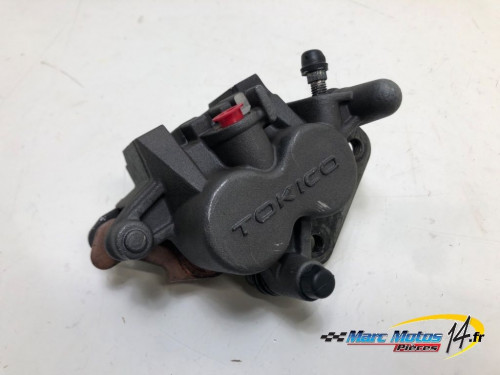 ETRIER DE FREIN AVANT DROIT SUZUKI 125 VANVAN 2009